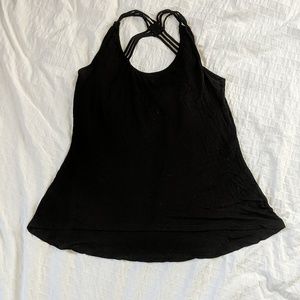 Black strappy tank L